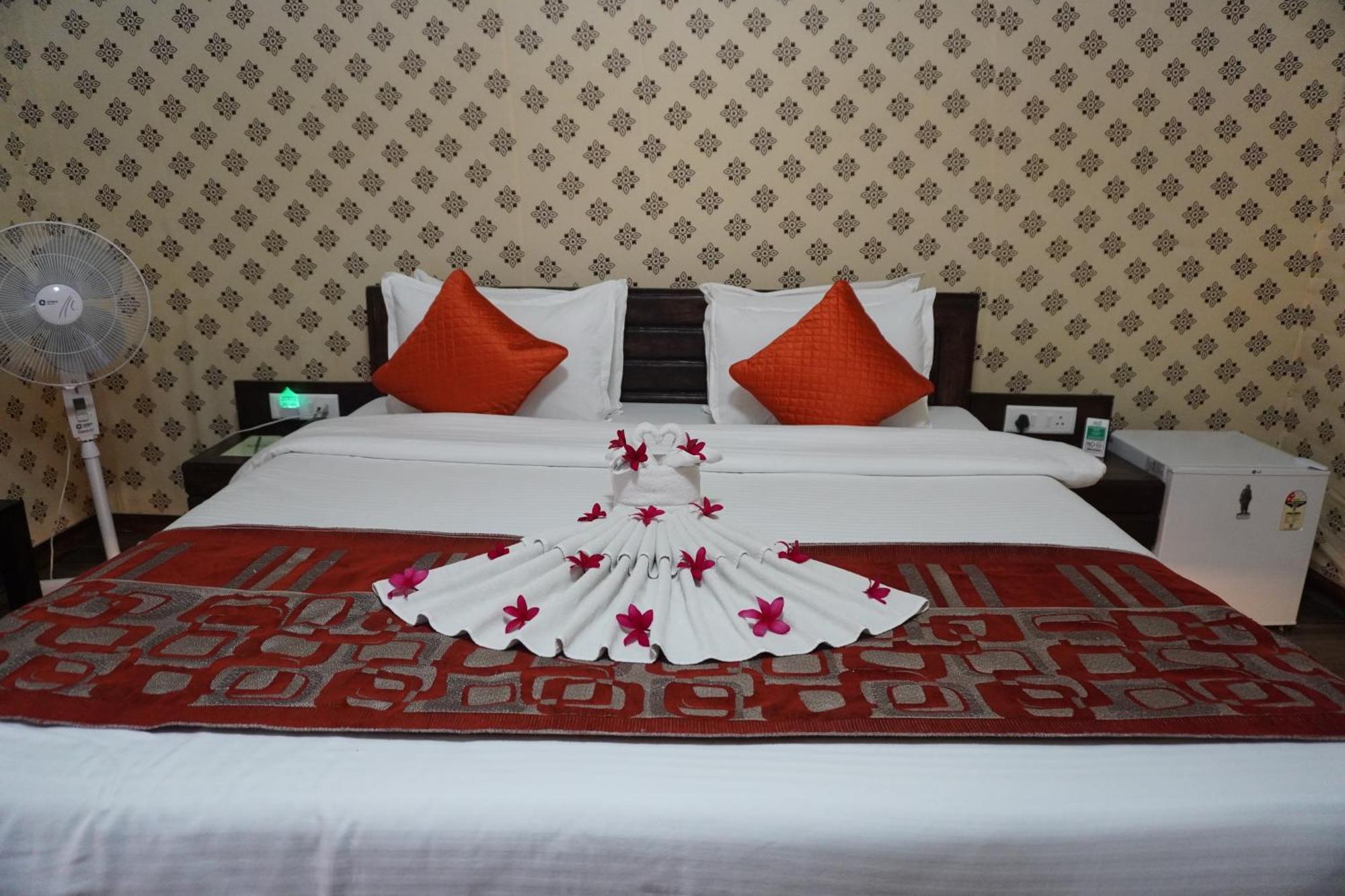 Praveg Tent City Narmada, Statue Of Unity Kevadia Esterno foto